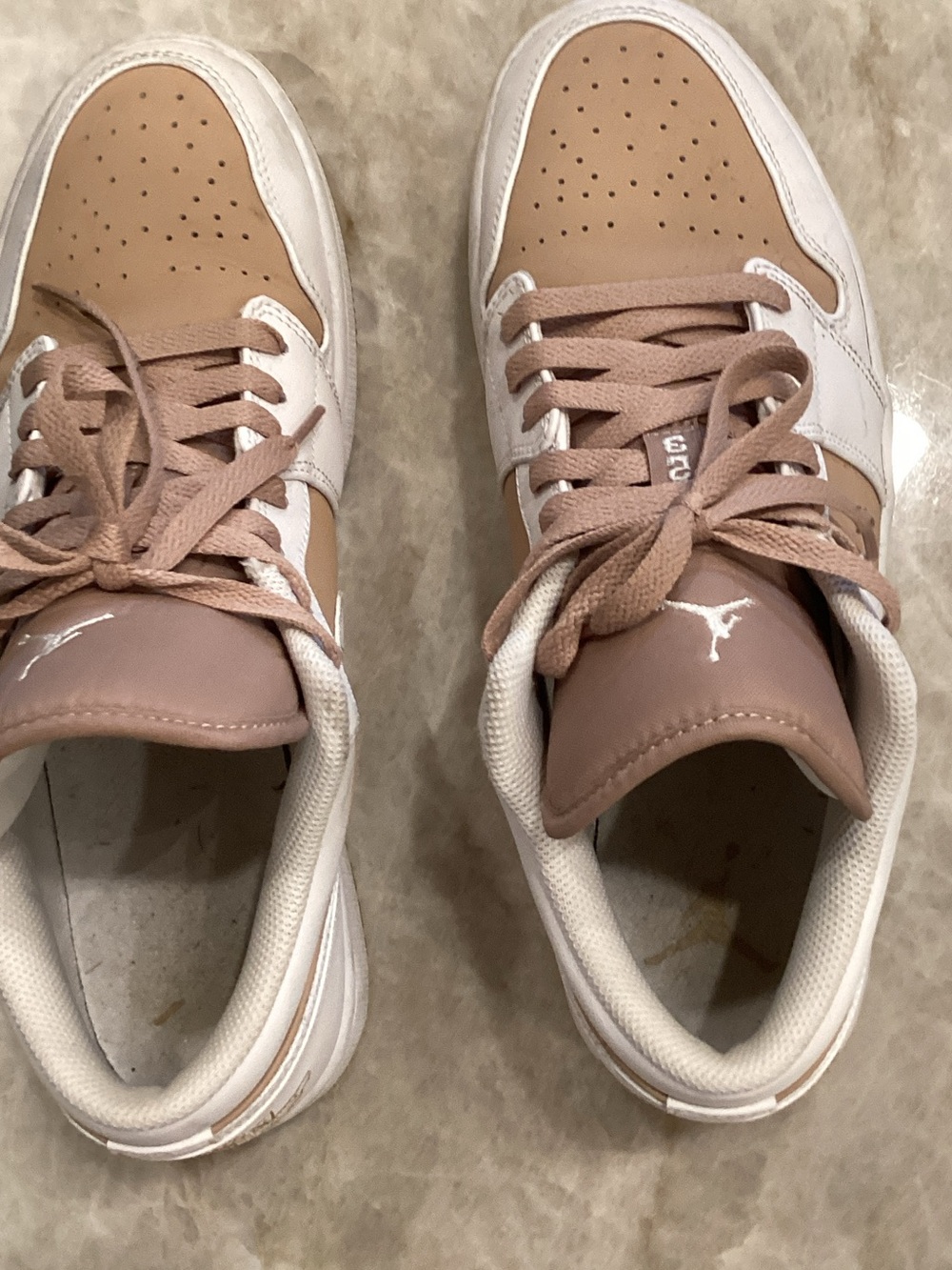 Nike Women’s Tan and White Low-Top Sneakers - Soft Brown Accents